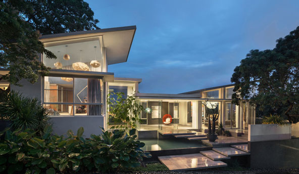 Kenneth Cobonpue Residence